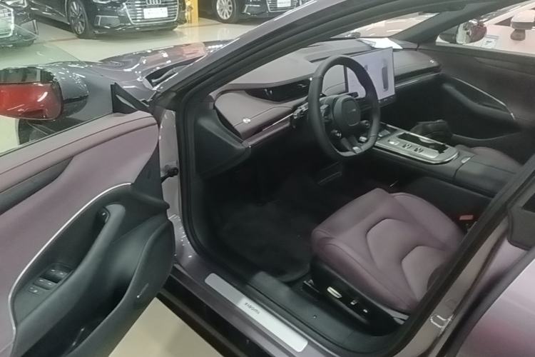 Used Xiaomi Auto SU7 2024 Rear-Drive Long-Range Intelligent Driving Version Driver Seat