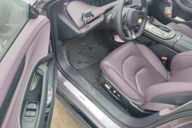Used Xiaomi Auto SU7 2024 Four-Wheel Drive Ultra-Long Range Advanced Intelligent Driving Max Edition Driver Seat