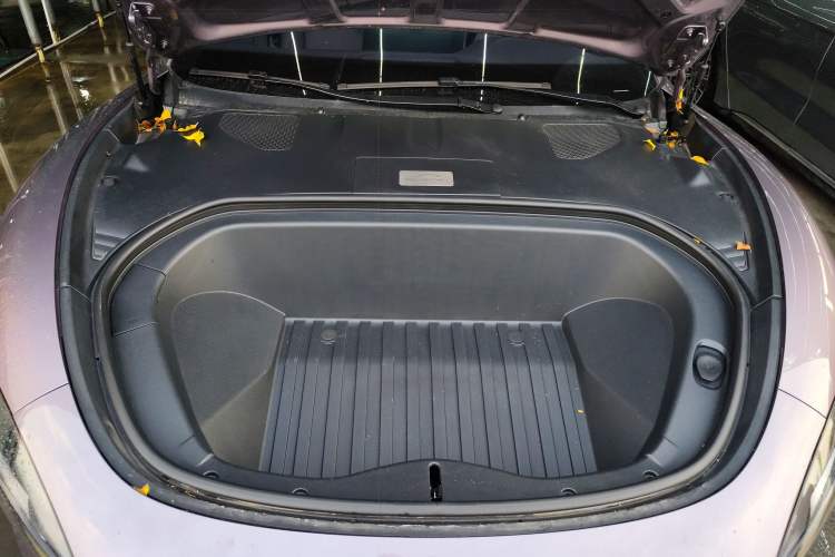 Used Xiaomi Auto SU7 2024 Rear-Drive Ultra-Long Range Advanced Pro-Level Intelligent Driving Version Engine Bay