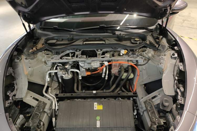 Used Xiaomi Auto SU7 2024 Rear-Drive Ultra-Long Range Advanced Pro-Level Intelligent Driving Version Engine Bay