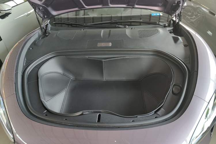 Used Xiaomi Auto SU7 2024 Rear-Drive Ultra-Long Range Advanced Pro-Level Intelligent Driving Version Engine Bay