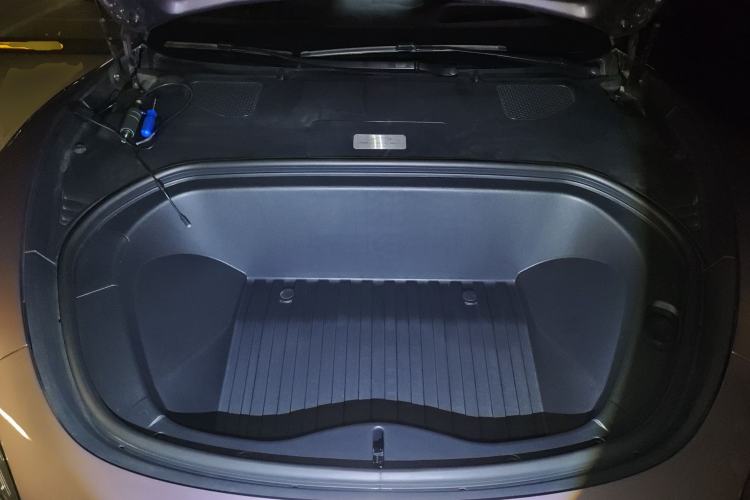 Used Xiaomi Auto SU7 2024 Four-Wheel Drive Ultra-Long Range Advanced Intelligent Driving Max Edition Engine Bay
