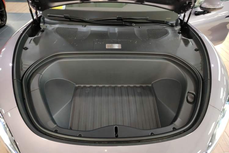 Used Xiaomi Auto SU7 2024 Rear-Drive Long-Range Intelligent Driving Version Engine Bay