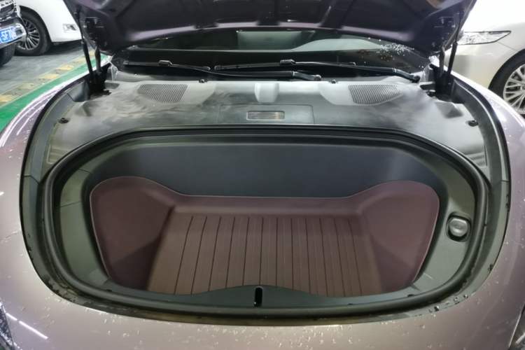 Used Xiaomi Auto SU7 2024 Rear-Drive Long-Range Intelligent Driving Version Engine Bay