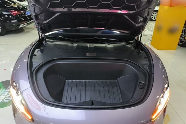 Used Xiaomi Auto SU7 2024 Four-Wheel Drive Ultra-Long Range Advanced Intelligent Driving Max Edition Engine Bay