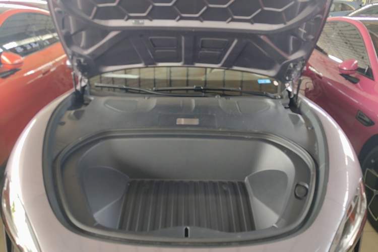 Used Xiaomi Auto SU7 2024 Rear-Drive Ultra-Long Range Advanced Pro-Level Intelligent Driving Version Engine Bay