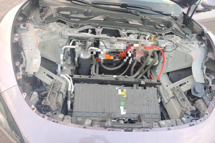 Used Xiaomi Auto SU7 2024 Rear-Drive Long-Range Intelligent Driving Version Engine Bay