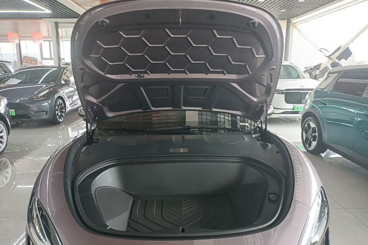 Used Xiaomi Auto SU7 2024 Rear-Drive Ultra-Long Range Advanced Pro-Level Intelligent Driving Version Engine Bay