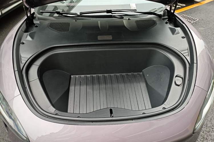 Used Xiaomi Auto SU7 2024 Rear-Drive Ultra-Long Range Advanced Pro-Level Intelligent Driving Version Engine Bay