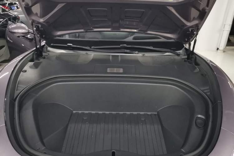 Used Xiaomi Auto SU7 2024 Four-Wheel Drive Ultra-Long Range Advanced Intelligent Driving Max Edition Engine Bay