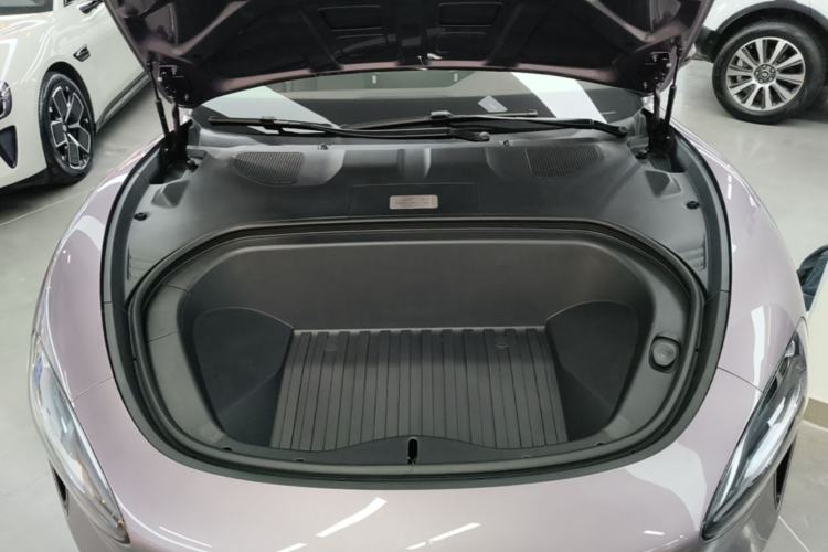 Used Xiaomi Auto SU7 2024 Rear-Drive Long-Range Intelligent Driving Version Engine Bay