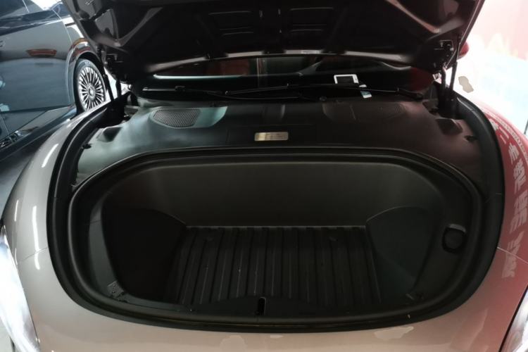 Used Xiaomi Auto SU7 2024 Four-Wheel Drive Ultra-Long Range Advanced Intelligent Driving Max Edition Engine Bay