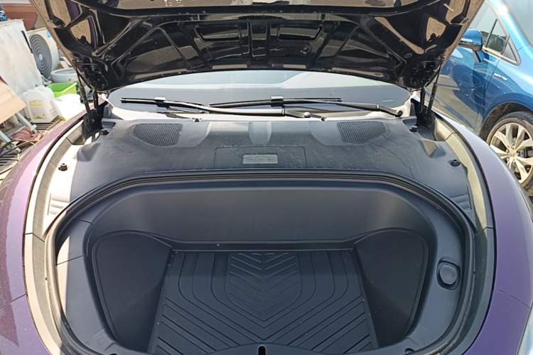 Used Xiaomi Auto SU7 2024 Rear-Drive Long-Range Intelligent Driving Version Engine Bay