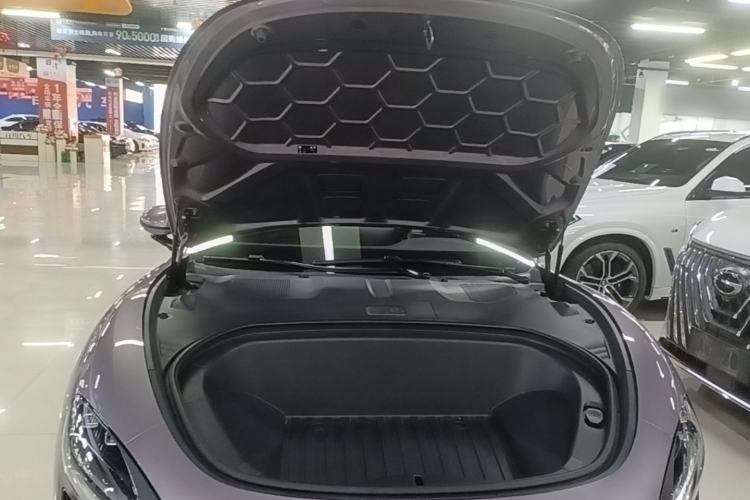 Used Xiaomi Auto SU7 2024 Rear-Drive Ultra-Long Range Advanced Pro-Level Intelligent Driving Version Engine Bay