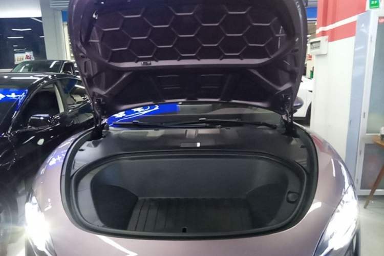 Used Xiaomi Auto SU7 2024 Rear-Drive Long-Range Intelligent Driving Version Engine Bay