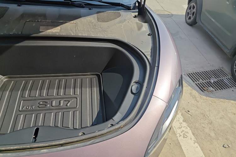 Used Xiaomi Auto SU7 2024 Four-Wheel Drive Ultra-Long Range Advanced Intelligent Driving Max Edition Engine Bay Left