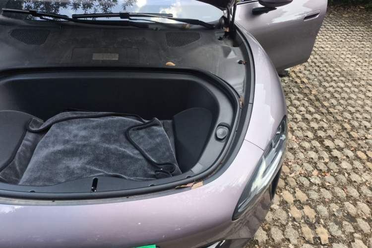 Used Xiaomi Auto SU7 2024 Four-Wheel Drive Ultra-Long Range Advanced Intelligent Driving Max Edition Engine Bay Left