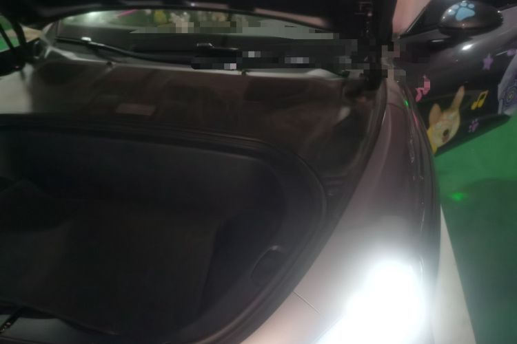 Used Xiaomi Auto SU7 2024 Rear-Drive Long-Range Intelligent Driving Version Engine Bay Left