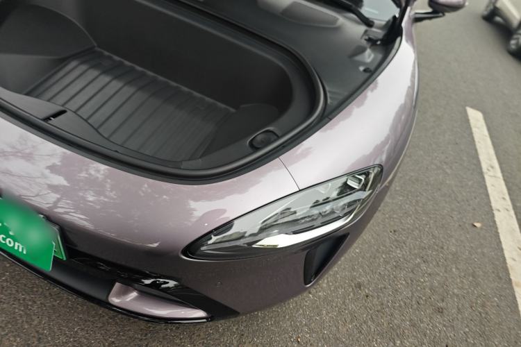 Used Xiaomi Auto SU7 2024 Rear-Drive Long-Range Intelligent Driving Version Engine Bay Left