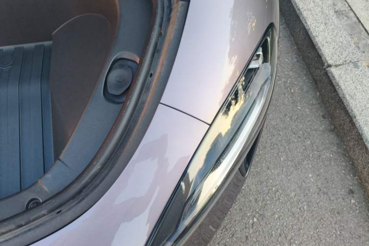 Used Xiaomi Auto SU7 2024 Rear-Drive Long-Range Intelligent Driving Version Engine Bay Left