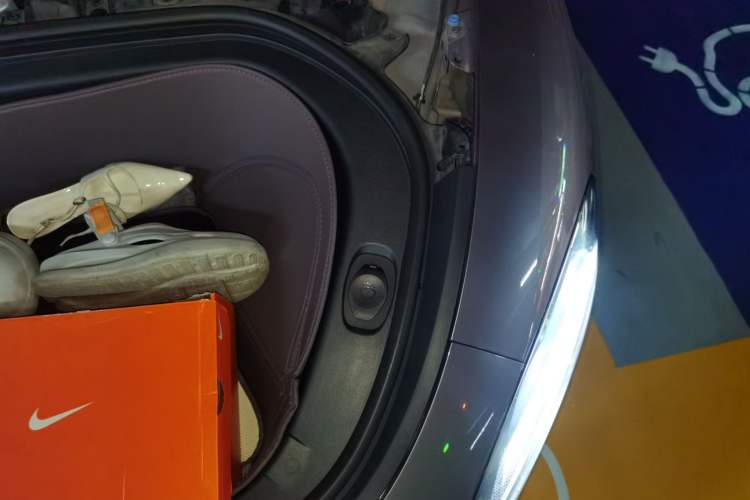 Used Xiaomi Auto SU7 2024 Rear-Drive Ultra-Long Range Advanced Pro-Level Intelligent Driving Version Engine Bay Left
