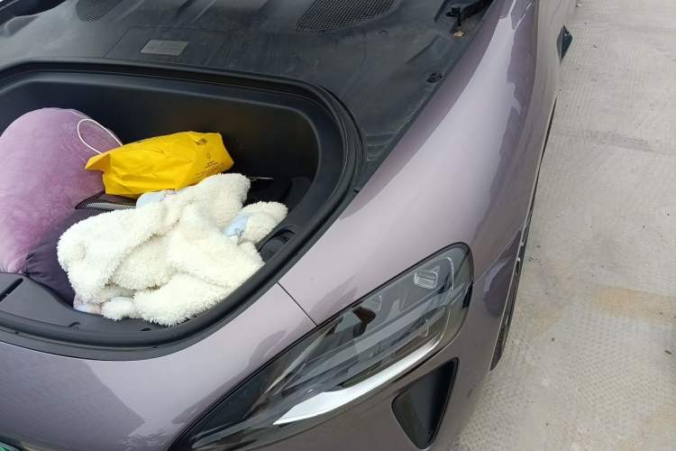 Used Xiaomi Auto SU7 2024 Four-Wheel Drive Ultra-Long Range Advanced Intelligent Driving Max Edition Engine Bay Left