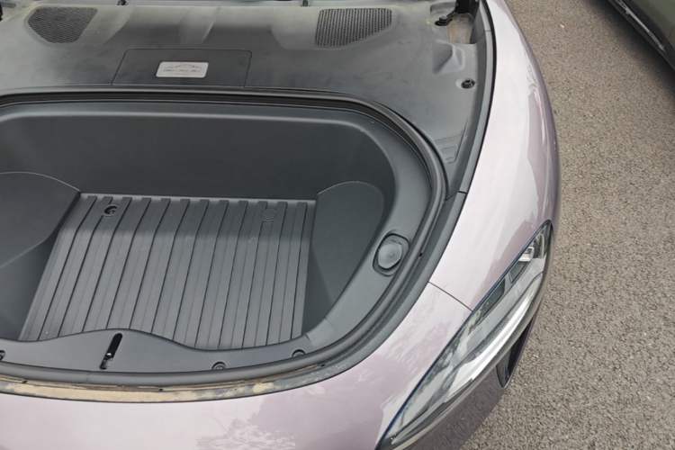 Used Xiaomi Auto SU7 2024 Four-Wheel Drive Ultra-Long Range Advanced Intelligent Driving Max Edition Engine Bay Left