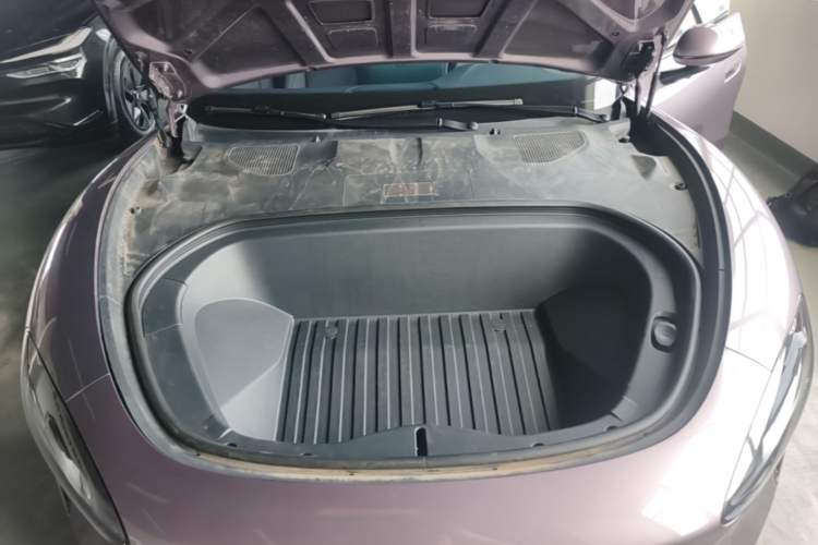 Used Xiaomi Auto SU7 2024 Rear-Drive Long-Range Intelligent Driving Version Engine Bay