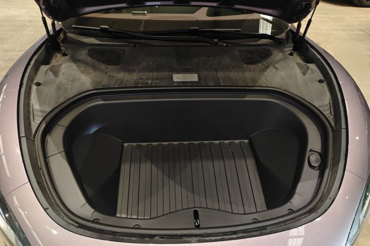 Used Xiaomi Auto SU7 2024 Four-Wheel Drive Ultra-Long Range Advanced Intelligent Driving Max Edition Engine Bay