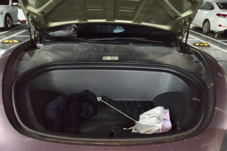 Used Xiaomi Auto SU7 2024 Rear-Drive Ultra-Long Range Advanced Pro-Level Intelligent Driving Version Engine Bay