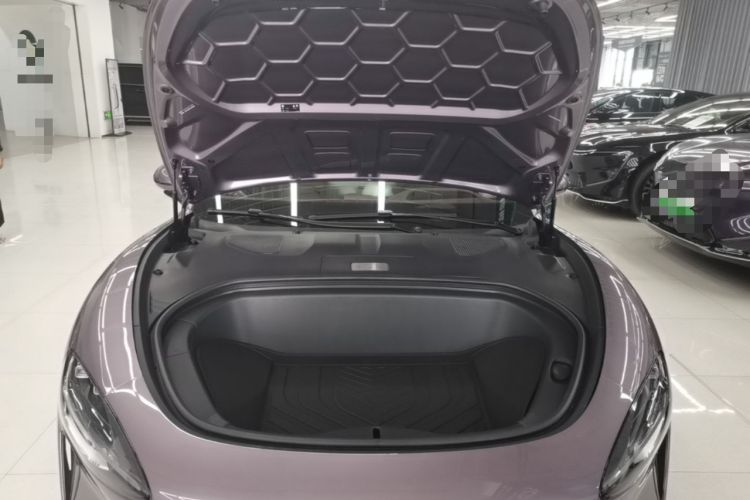 Used Xiaomi Auto SU7 2024 Four-Wheel Drive Ultra-Long Range Advanced Intelligent Driving Max Edition Engine Bay