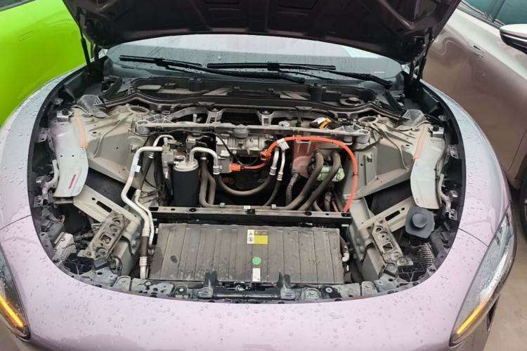 Used Xiaomi Auto SU7 2024 Rear-Drive Ultra-Long Range Advanced Pro-Level Intelligent Driving Version Engine Bay