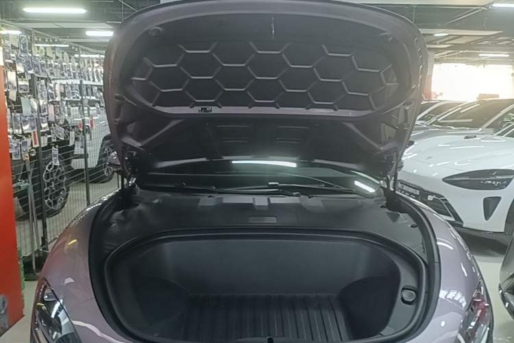Used Xiaomi Auto SU7 2024 Rear-Drive Ultra-Long Range Advanced Pro-Level Intelligent Driving Version Engine Bay