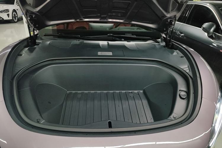 Used Xiaomi Auto SU7 2024 Four-Wheel Drive Ultra-Long Range Advanced Intelligent Driving Max Edition Engine Bay