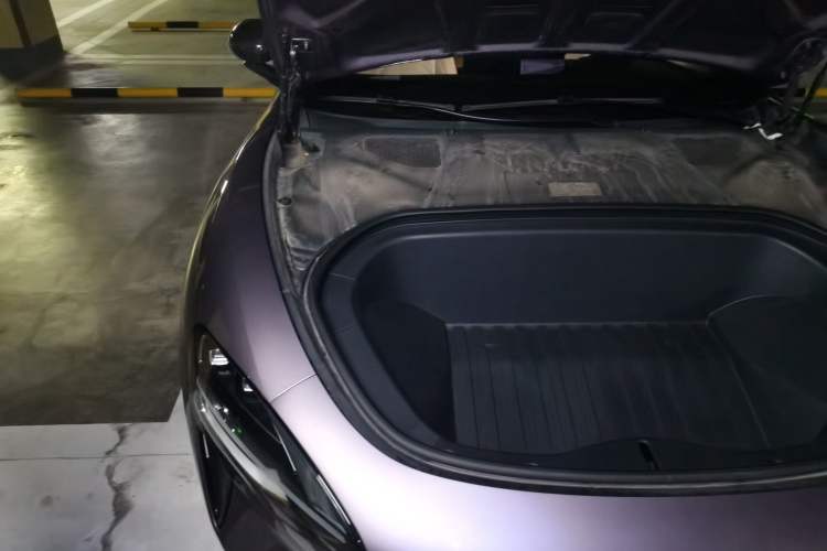 Used Xiaomi Auto SU7 2024 Rear-Drive Standard Founder Edition Engine Bay Right