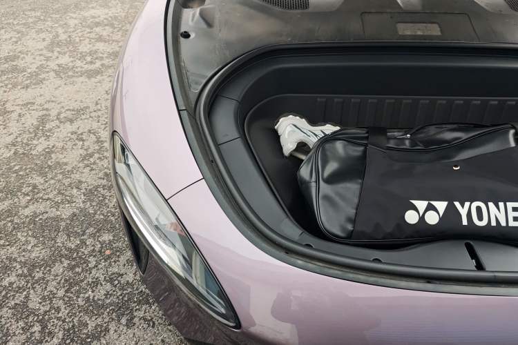 Used Xiaomi Auto SU7 2024 Four-Wheel Drive Ultra-Long Range Advanced Intelligent Driving Max Edition Engine Bay Right