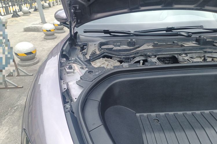 Used Xiaomi Auto SU7 2024 Rear-Drive Long-Range Intelligent Driving Version Engine Bay Right