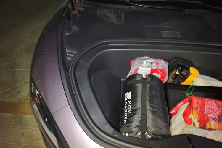 Used Xiaomi Auto SU7 2024 Rear-Drive Ultra-Long Range Advanced Pro-Level Intelligent Driving Version Engine Bay Right