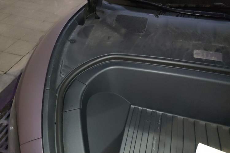 Used Xiaomi Auto SU7 2024 Rear-Drive Ultra-Long Range Advanced Pro-Level Intelligent Driving Version Engine Bay Right