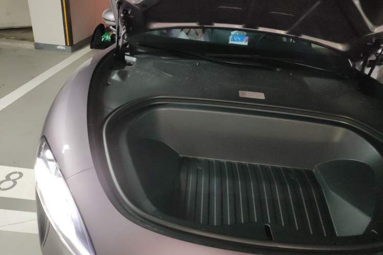 Used Xiaomi Auto SU7 2024 Rear-Drive Ultra-Long Range Advanced Pro-Level Intelligent Driving Version Engine Bay Right