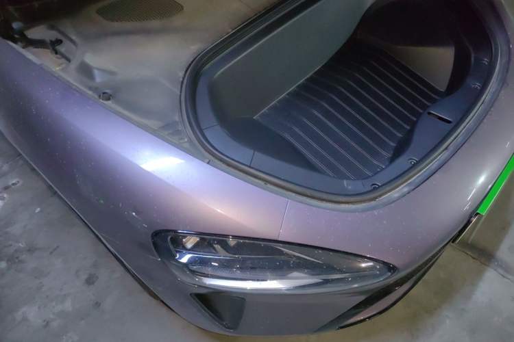 Used Xiaomi Auto SU7 2024 Rear-Drive Long-Range Intelligent Driving Version Engine Bay Right