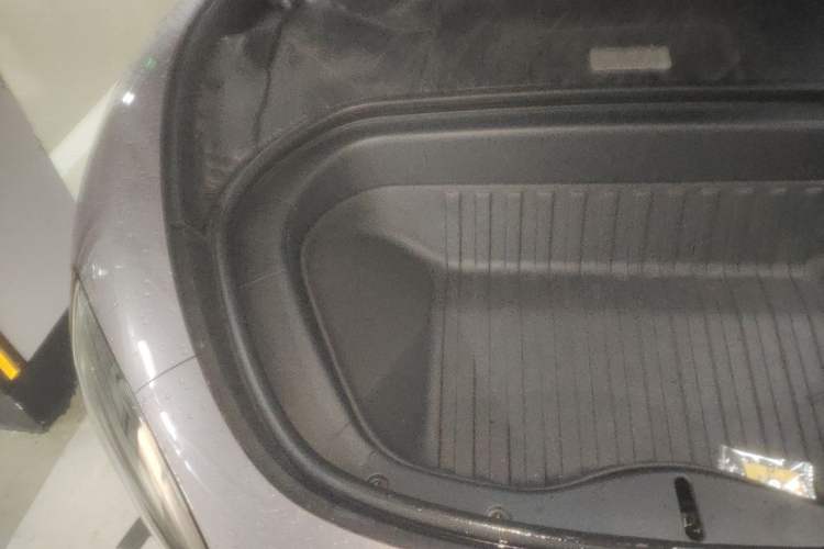 Used Xiaomi Auto SU7 2024 Rear-Drive Ultra-Long Range Advanced Pro-Level Intelligent Driving Version Engine Bay Right