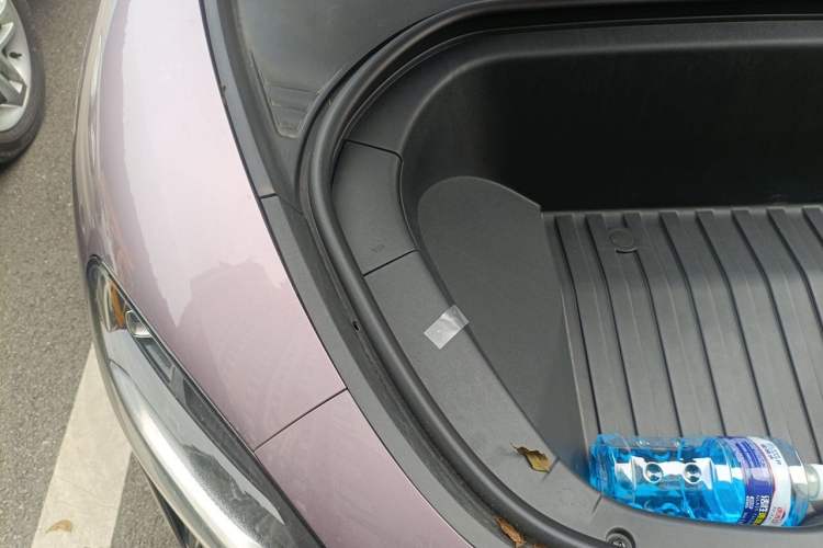 Used Xiaomi Auto SU7 2024 Rear-Drive Long-Range Intelligent Driving Version Engine Bay Right