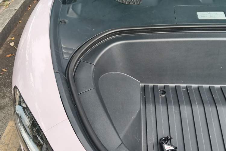 Used Xiaomi Auto SU7 2024 Rear-Drive Long-Range Intelligent Driving Version Engine Bay Right