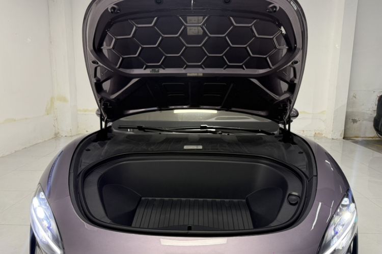 Used Xiaomi Auto SU7 2024 Four-Wheel Drive Ultra-Long Range Advanced Intelligent Driving Max Edition Engine Bay