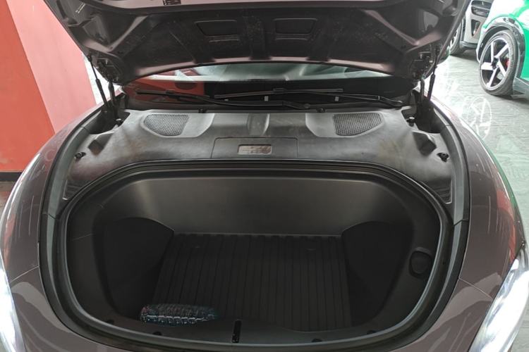 Used Xiaomi Auto SU7 2024 Four-Wheel Drive Ultra-Long Range Advanced Intelligent Driving Max Edition Engine Bay