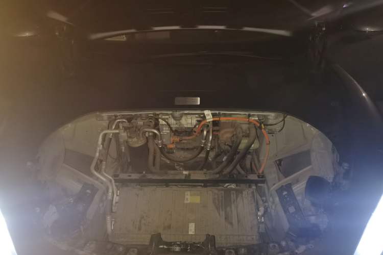 Used Xiaomi Auto SU7 2024 Four-Wheel-Drive Max Founder's Edition Engine Bay
