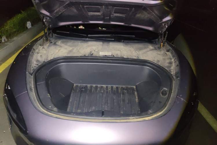 Used Xiaomi Auto SU7 2024 Four-Wheel Drive Ultra-Long Range Advanced Intelligent Driving Max Edition Engine Bay