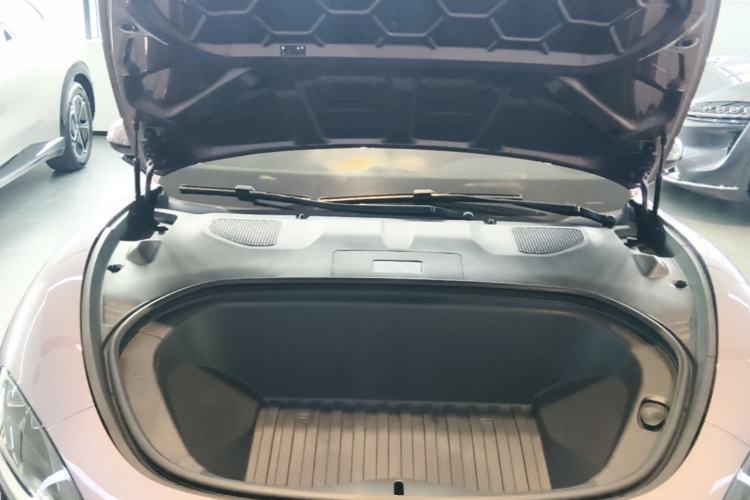 Used Xiaomi Auto SU7 2024 Rear-Drive Long-Range Intelligent Driving Version Engine Bay