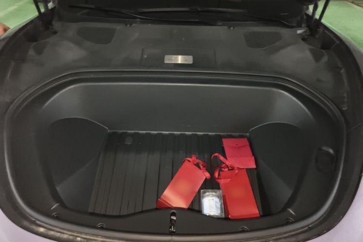 Used Xiaomi Auto SU7 2024 Four-Wheel Drive Ultra-Long Range Advanced Intelligent Driving Max Edition Engine Bay
